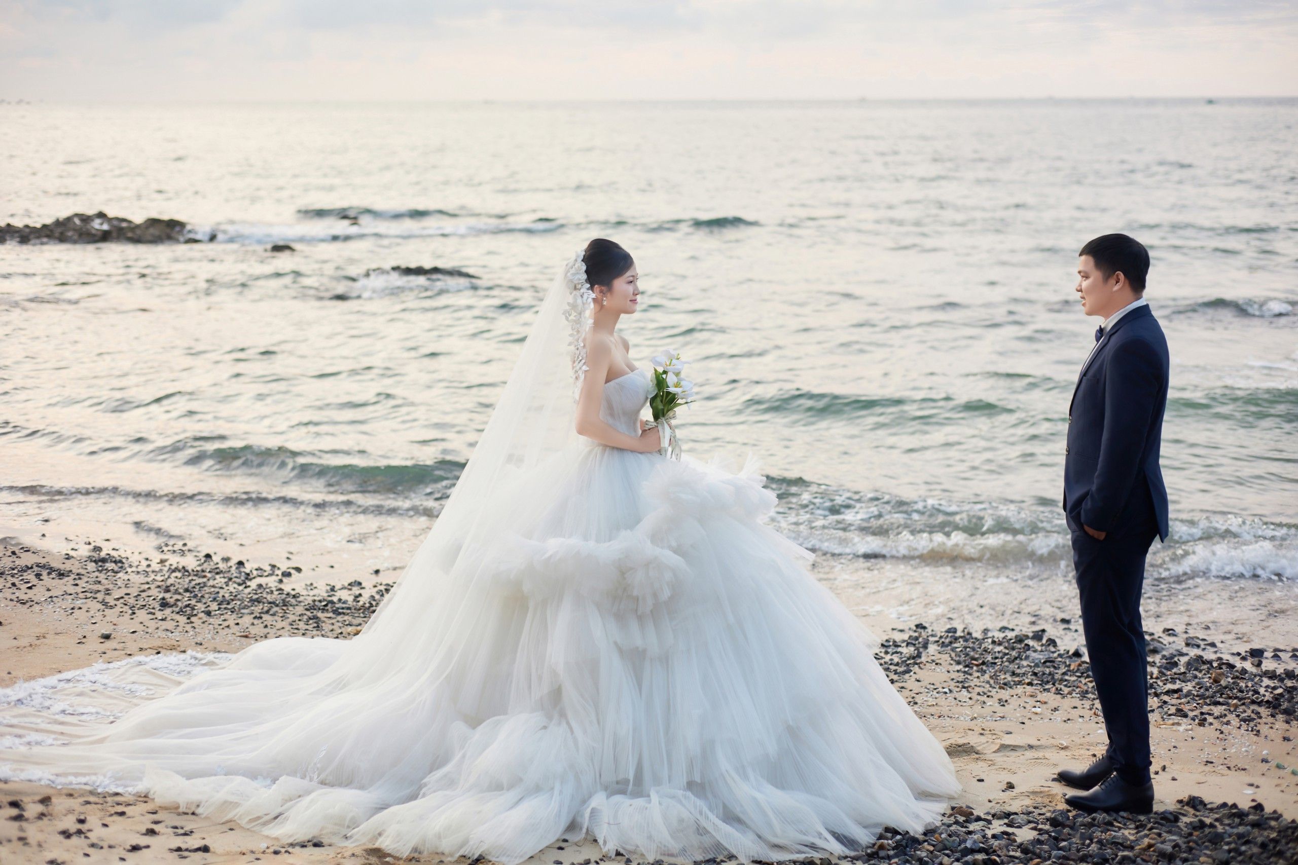 HOÀNG KHẢI – HỒNG THẮM